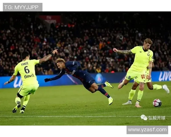 亚眠与里尔比赛因意外事件中断球迷反应热烈引发热议 亚眠与里尔比赛因意外事件中断球迷反应热烈引发热议